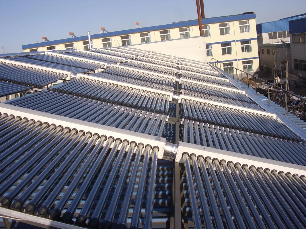 高速公路管理局太阳能集热热水系统 绿色能源应用的创新实践